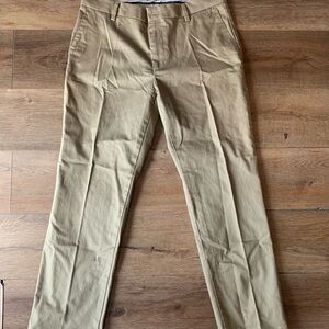 Dockers Men's Khaki Chinos size 34x30